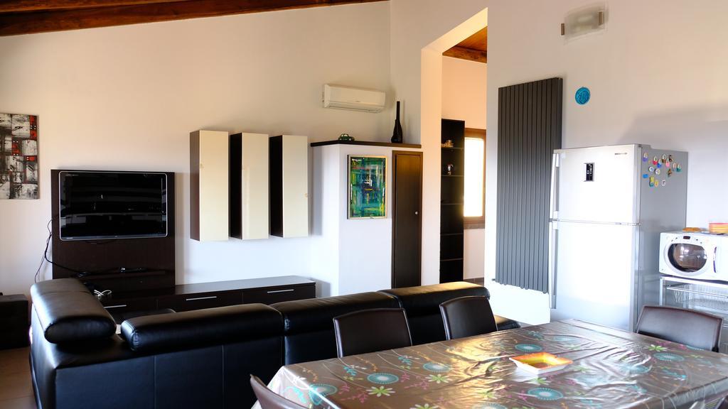 La Baia Casa Vacanze Portoscuso Esterno foto